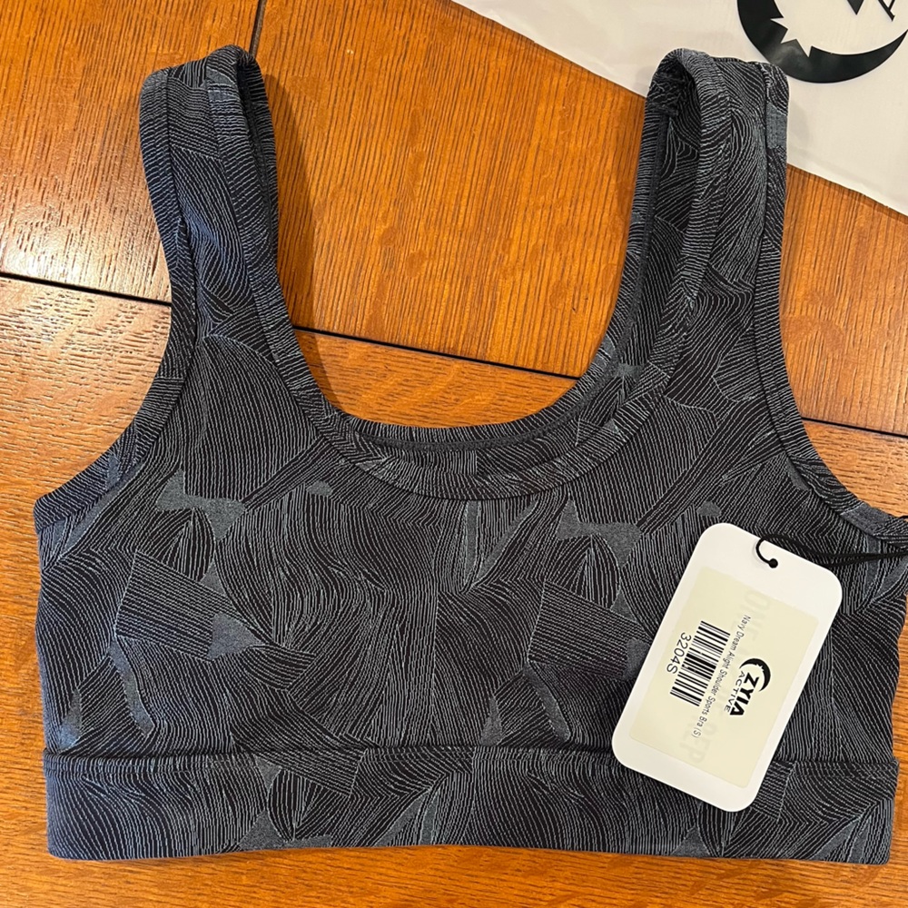 Zyia Dream Alight Shoulder Sports Bra